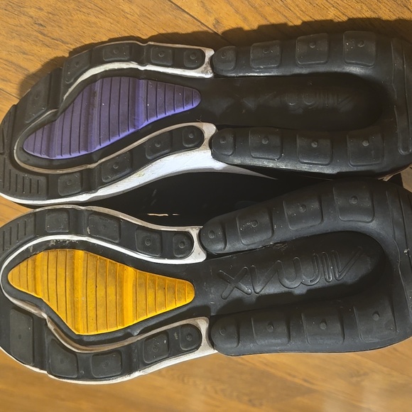 Nike Air Max 270 Black Sneakers with Multicolor Accents - Picture 9 of 13